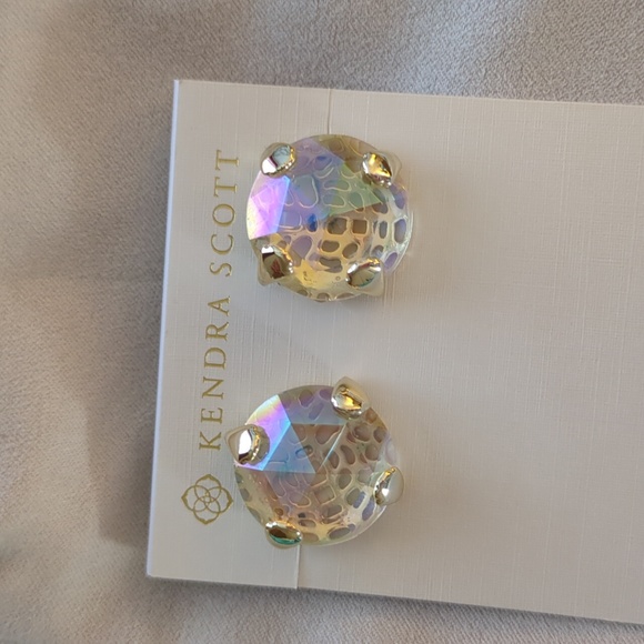 Kendra Scott Hillary Gold Studs in Iridescent Clear Statement Vintage HTF - Picture 5 of 17